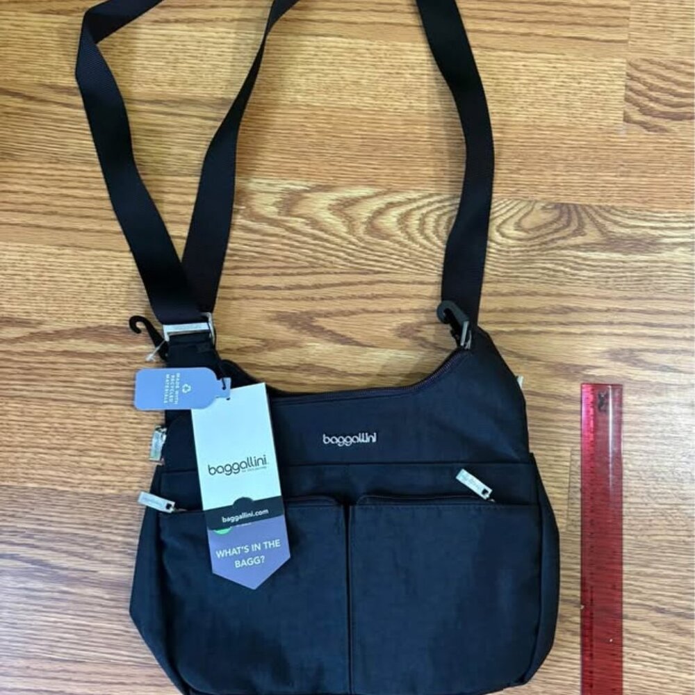 Large Baggallini Crossbody Purse NWT